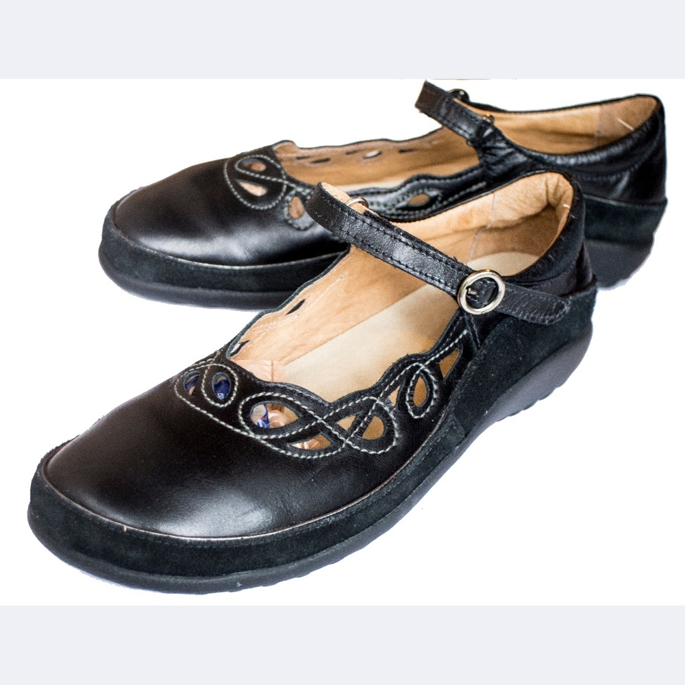 NAOT MARY JANE BLACK LEATHER SLIP ON SHOES SZ 40